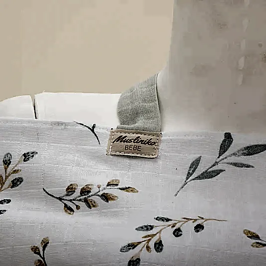 Çift Katlı Muslin Emzirme Önlüğü - Yapraklar