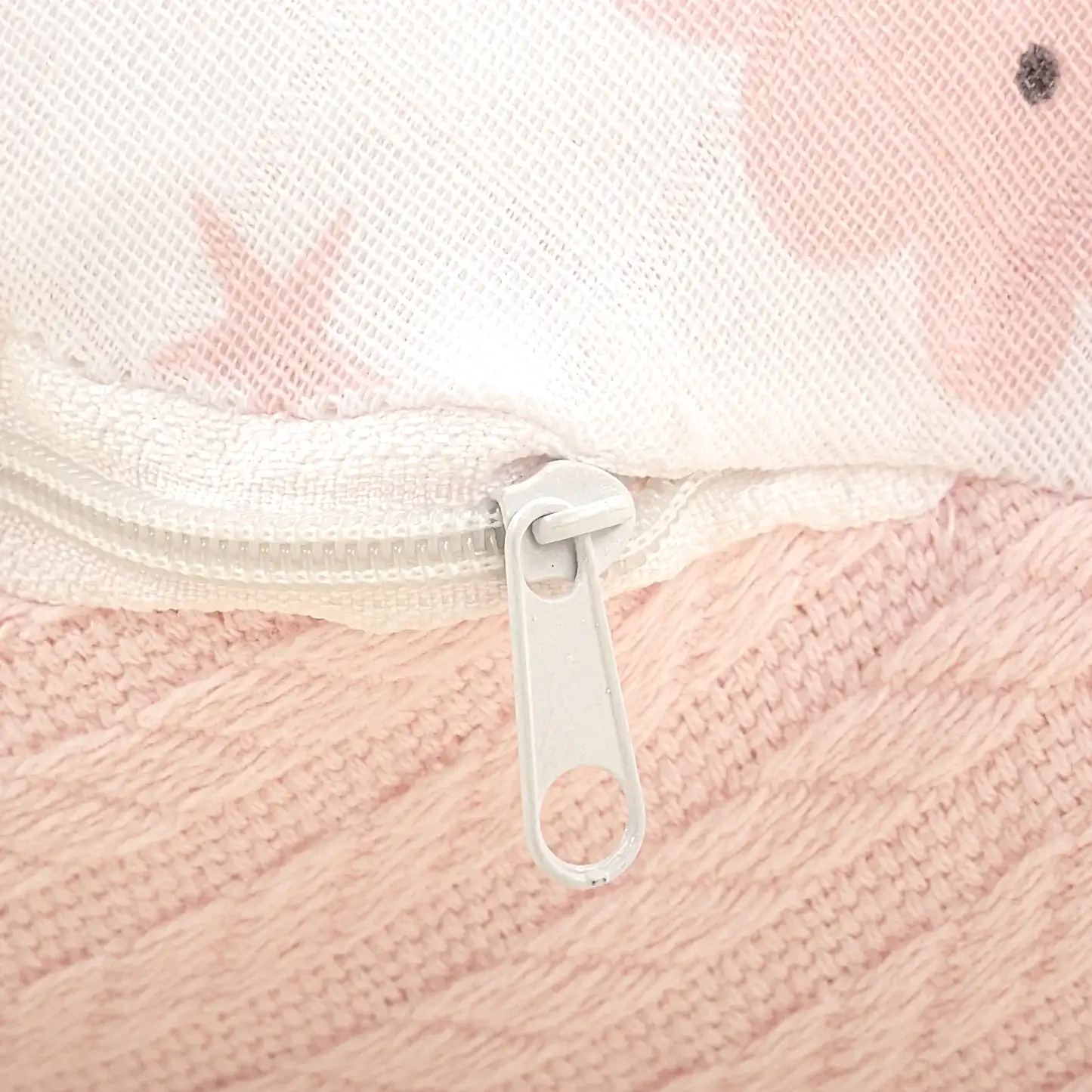 Emzirme Yastığı - Şeker Pembe Örgü - Pembe Bulut