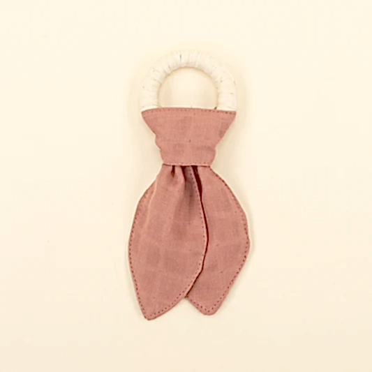 Önlük - Mendil - Diş Kaşıyıcı - Salya Önlük - Emzik Askısı Set - Gül Kurusu Muslin - Kelebekler