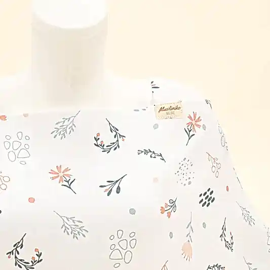 Çift Katlı Muslin Emzirme Önlüğü - Yeşil Çiçekler