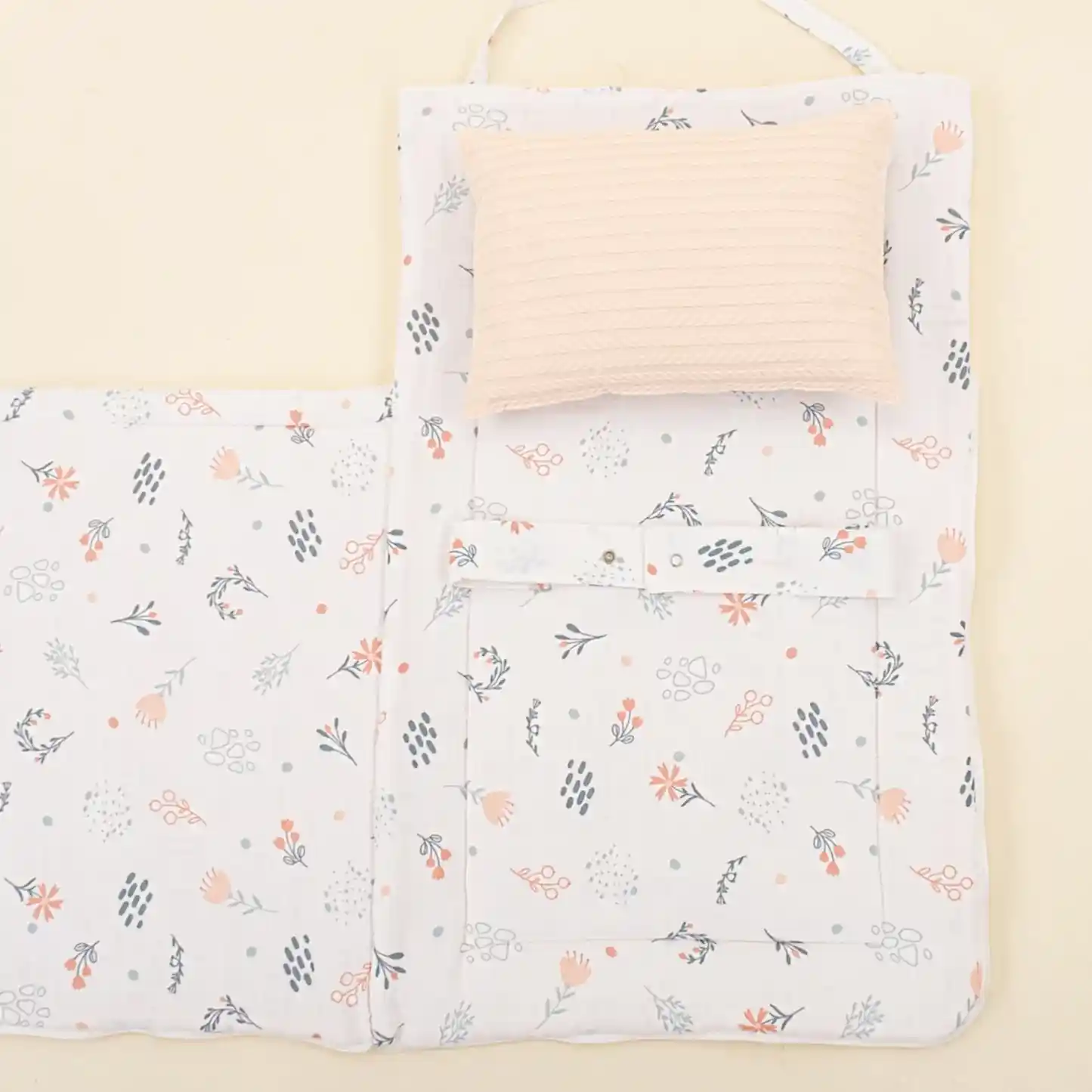 Uyku Tulumu ve Yastık - Somon Örgü - Yeşil Çiçekler