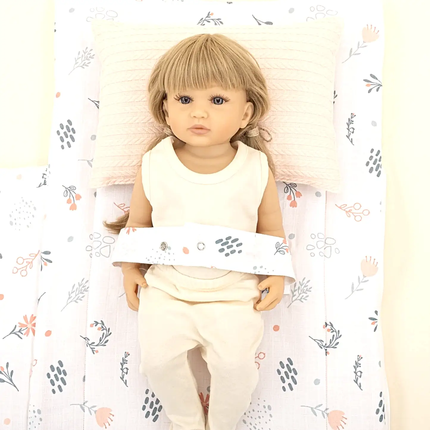 Uyku Tulumu ve Yastık - Somon Örgü - Yeşil Çiçekler