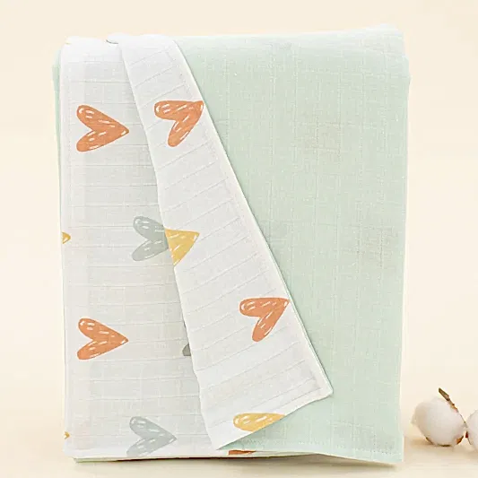 Çift Taraflı Muslin Örtü - Su Yeşili Muslin - Kalpler