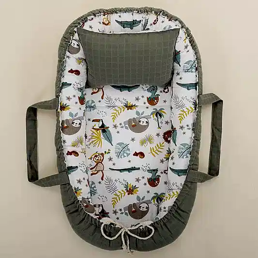 Babynest ve Yastık - Çift Taraflı - Haki Muslin - Hayvanat Bahçesi