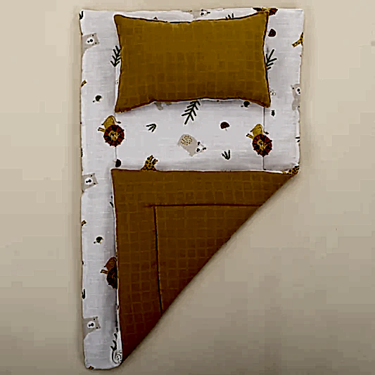 Alt Açma Matı ve Yastık - Çift Taraflı - Hardal Muslin - Aslan